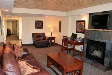 هتل Super 8 By Wyndham Rapid City
