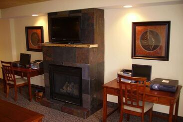 هتل Super 8 By Wyndham Rapid City