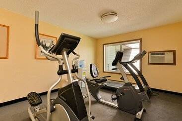 هتل Super 8 By Wyndham Rapid City