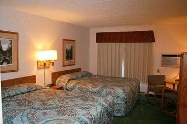 هتل Super 8 By Wyndham Rapid City