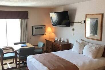 هتل Super 8 By Wyndham Rapid City