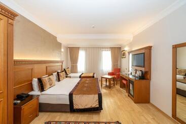 The Byzantium Suites Hotel & Spa
