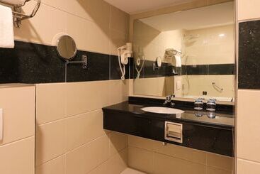 Xo Hotels Blue Square