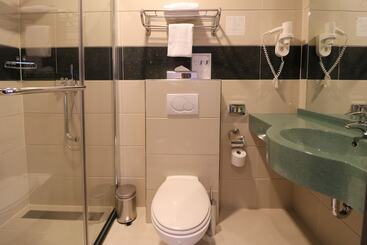 Xo Hotels Blue Square