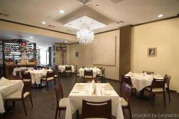 Marco Laguardia Hotel & Suites