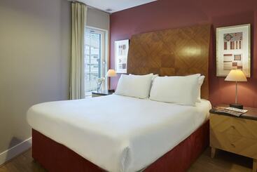 Marlin Apartments  London Bridge Empire Square