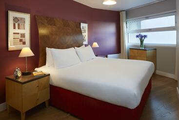 Marlin Apartments London Bridge Empire Square