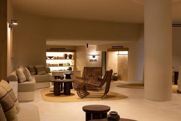 استراحتگاه Suntouch Suites