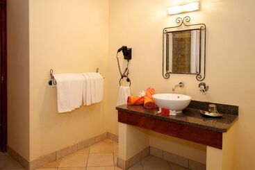 Valmer Resort And Spa