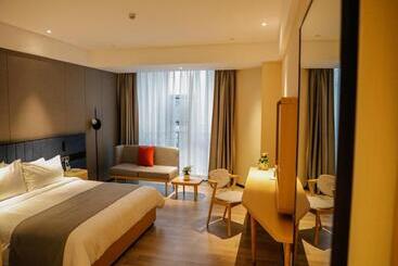 Lanou Hotel Jinzhou Red Star Macalline