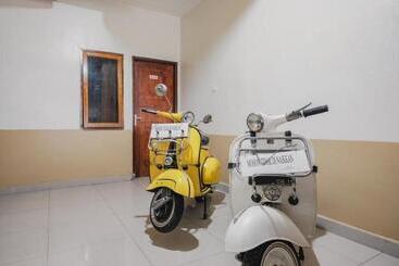 Otel Reddoorz @ Jalan Stm Medan