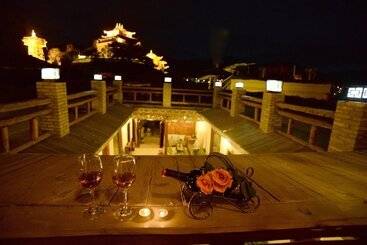 هتل Shangri La E Outfitting Boutique
