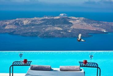 Cosmopolitan Suites - Small Luxury Hotels Of The World