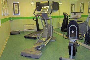 Extended Stay America Suites  Orlando  Maitland  1776 Pembrook Dr