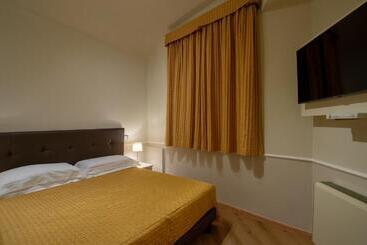 هتل Albergo Reggio