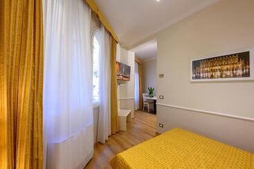 هتل Albergo Reggio