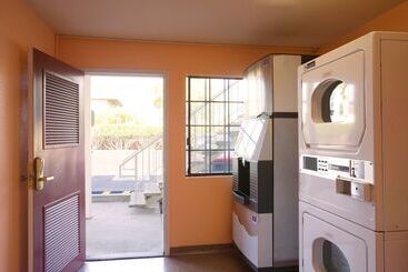호텔 Americas Best Value Inn   Milpitas