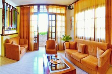 Casa Blue Hotel, Philian Hotels And Resorts