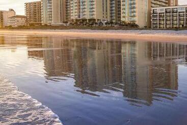 هتل Club Wyndham Ocean Boulevard