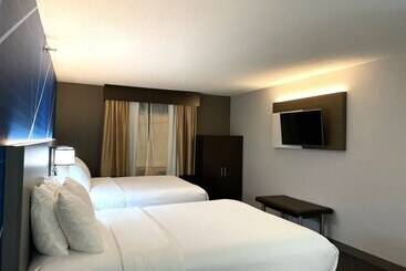 هتل Comfort Suites Columbus