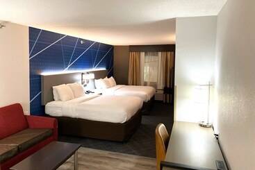 هتل Comfort Suites Columbus