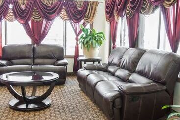 هتل Econo Lodge Kansas City Downtown North