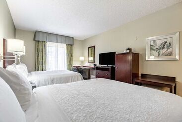 هتل Hampton Inn & Suites Orlando South Lake Buena Vista