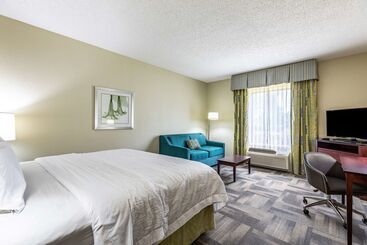 هتل Hampton Inn & Suites Orlando South Lake Buena Vista