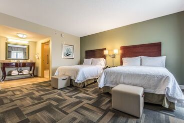 هتل Hampton Inn & Suites Orlando South Lake Buena Vista