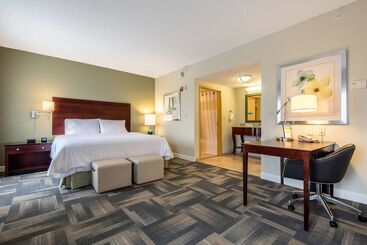 هتل Hampton Inn & Suites Orlando South Lake Buena Vista