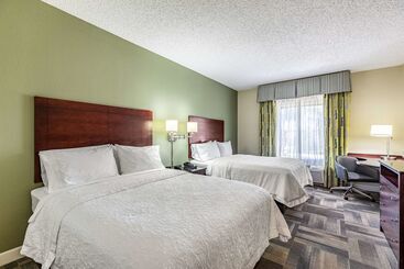 هتل Hampton Inn & Suites Orlando South Lake Buena Vista