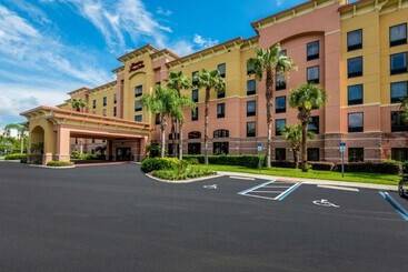 هتل Hampton Inn & Suites Orlando South Lake Buena Vista