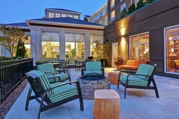 هتل Hilton Garden Inn Green Bay