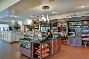 هتل Hilton Garden Inn Green Bay
