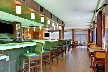 هتل Hilton Garden Inn Green Bay