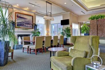 هتل Hilton Garden Inn Green Bay