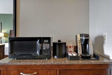 هتل Hilton Garden Inn Green Bay