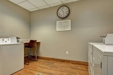 هتل Hilton Garden Inn Green Bay