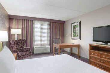 هتل Hilton Garden Inn Springfield, Ma