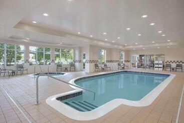 هتل Hilton Garden Inn Springfield, Ma