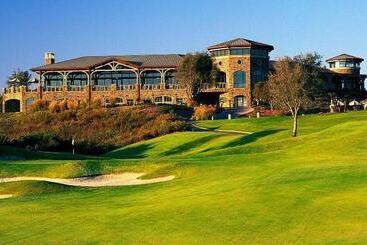Holiday Inn Express Hotel & Suites Carlsbad Beach, An Ihg
