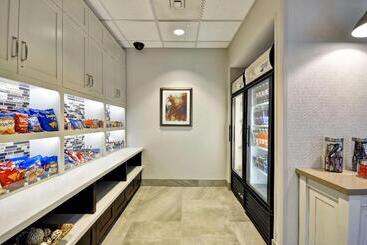 هتل Homewood Suites By Hilton Hartford South Glastonbury, Ct