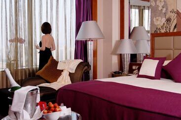 Kempinski Hotel Shenzhen   24 Hours Stay Privilege, Subject To Hotel Inventory