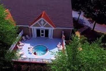 هتل King S Creek Resort By Endless Resorts