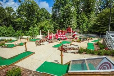 هتل King S Creek Resort By Endless Resorts