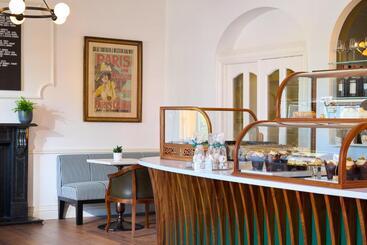 هتل The Lansdowne Kenmare