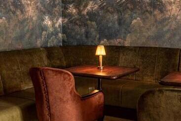 هتل The Lansdowne Kenmare
