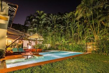 هتل Lemon Tree Amarante Beach Resort, Goa
