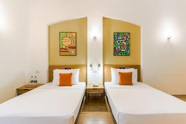 Lemon Tree Hotel, East Delhi Mall, Kaushambi