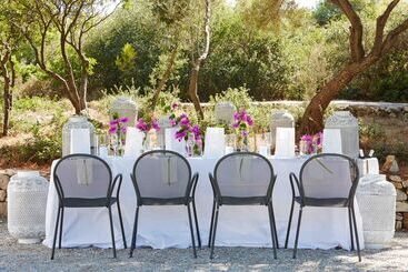 هتل Marpunta Resort, Santikos Collection